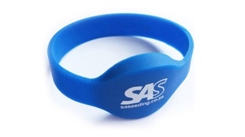 Pulseras RFID para festivales: qué son, cómo funcionan y cuándo merecen la pena